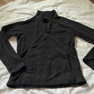 Woman’s North Face 3/4 zip